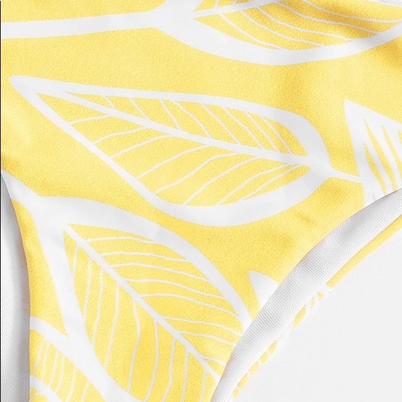 Swimwear set (New from the box) - Picture 4 of 4